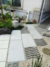 和風 アプローチ 石貼り みかげ石 方形 遊瓦 和風 アプローチ 石貼り みかげ石 方形 遊瓦