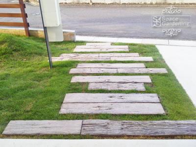 アプローチ 枕木風 マチダ ボードノエル アプローチ 枕木風 マチダ ボードノエル