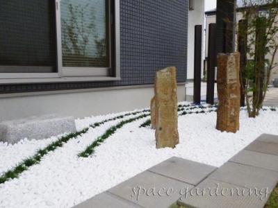 坪庭 和風 化粧砂利 白玉砂利 坪庭 和風 化粧砂利 白玉砂利