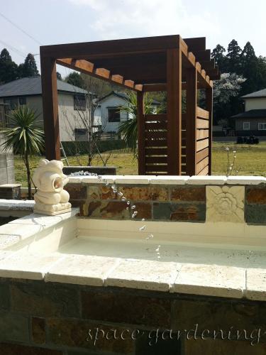 庭 リゾート風 池 庭 リゾート風 池