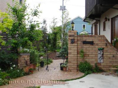 オープン外構 洋風 門柱 レンガ製 オープン外構 洋風 門柱 レンガ製