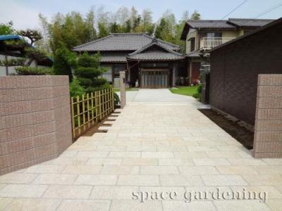 クローズ外構 アプローチ 石貼り みかげ石 方形 クローズ外構 アプローチ 石貼り みかげ石 方形