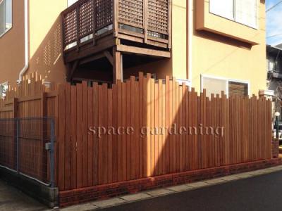 目隠しウッドフェンス ウリン材 縦ボーダー 目隠しウッドフェンス ウリン材 縦ボーダー