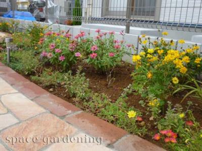 レンガ 花壇 レンガ 花壇