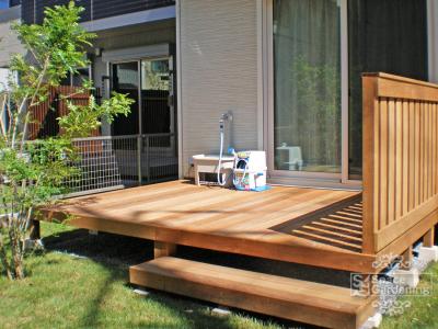 ウッドデッキ ウッドデッキ
