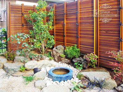 和風と現代風の融合 和モダンの庭で癒されませんか 千葉のお庭 外構専門店 お得な情報更新中 スペースガーデニング
